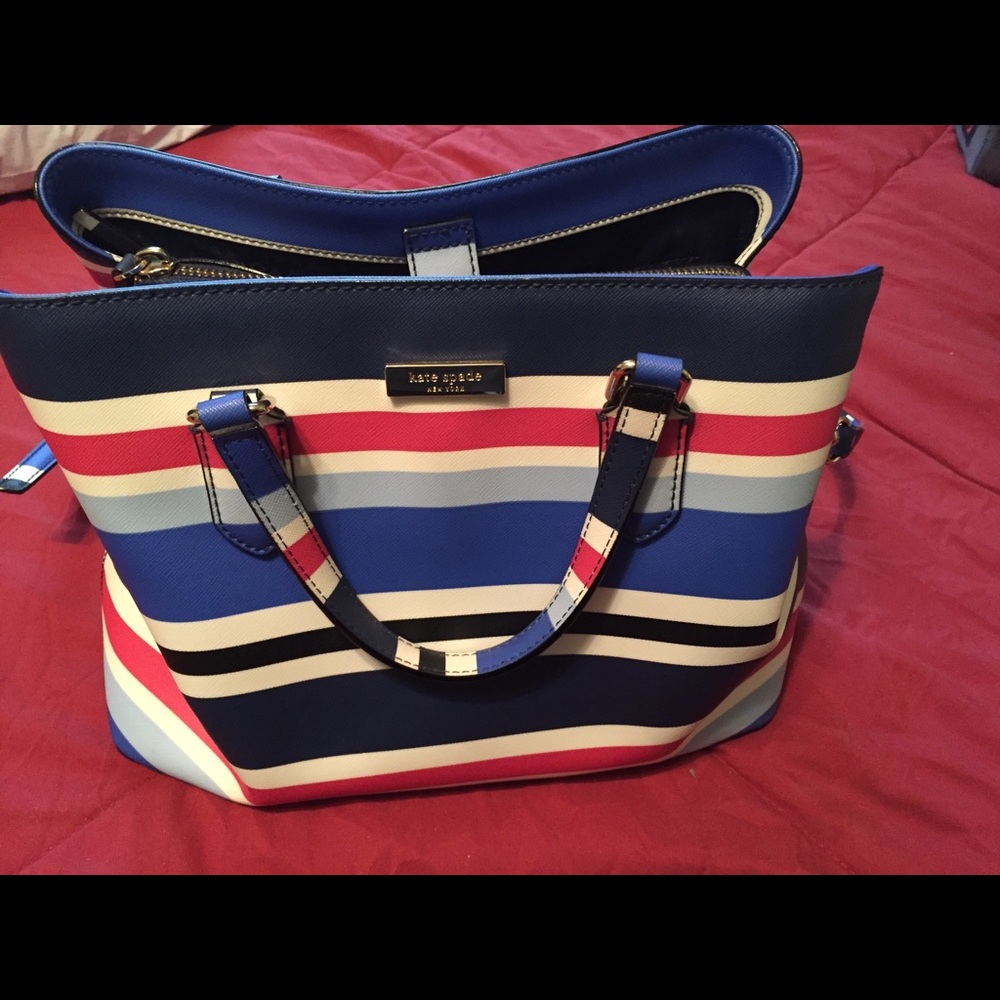Kate spade striped purse.  Excellent condition.